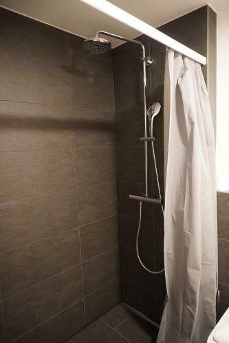 Apartamento Wunderstay Alpine 303 New Studio With Lake & Mountain View