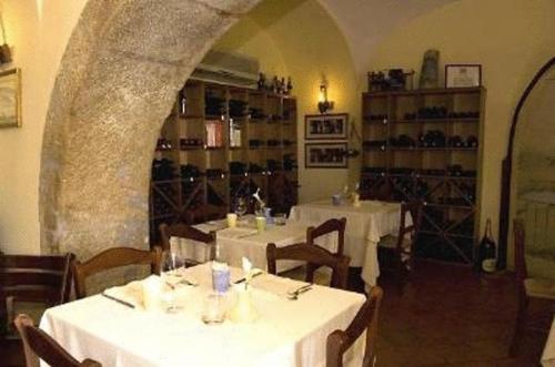 Hotel Tavernola - Locanda Di Campagna