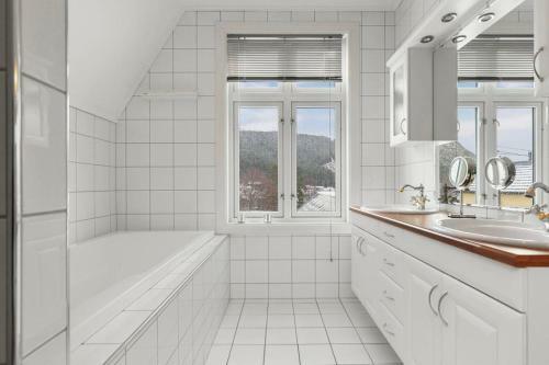 Apartamento Sentrumsn�r Leilighet Med H�y Standard Til Utleie.