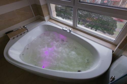 Apartamento Hammam , Big Jacuzzi ,sauna , 2 Bedroom , Khrechatik