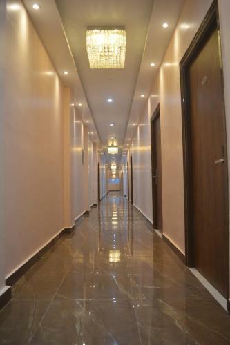 Maharaja Hotel & Banquet