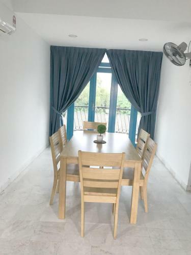 Bleu Martin Families Suite Apartment