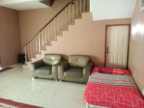 Azzalea Terrace House 4 @ Taman Royal Lily