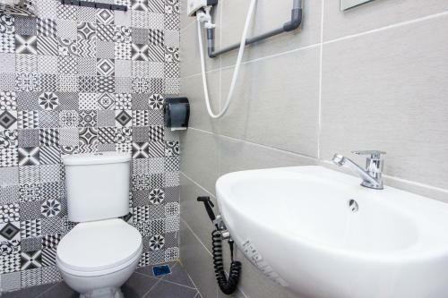 Explore 4br Gardenhouse Retreats (free Parking)