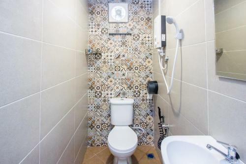 Explore 3br Gardenhouse Retreats (free Parking)