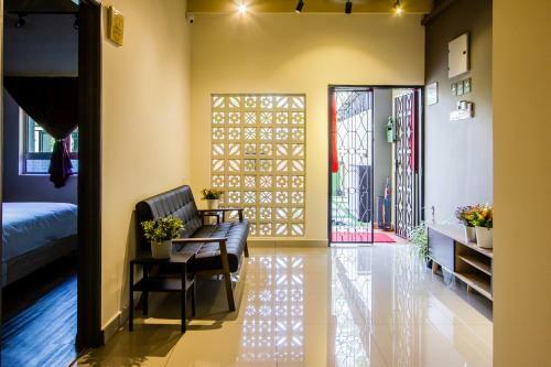 Explore 3br Gardenhouse Retreats (free Parking)