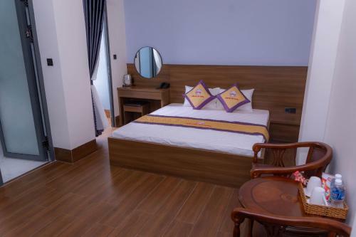 Hotel Kh�ch S?n S?m Ph� Qu� - Ninh Thu?n