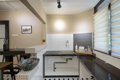Gurney Terrace 9