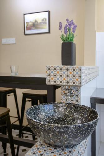 Gurney Terrace 9