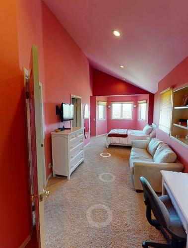 Best Views 4 Bed Villa Close To Beach And Spectrum
