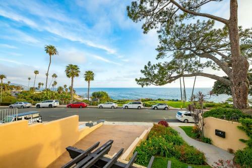 Cliff View II
