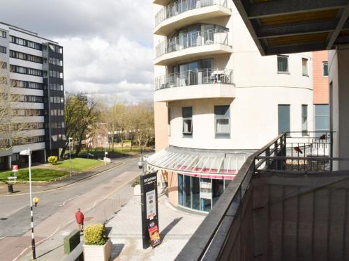 Pass The Keys Centrally Located Apartment With Large Balcony