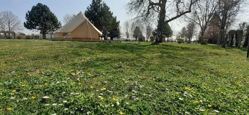 Tente Bell Au Camping Hautoreille