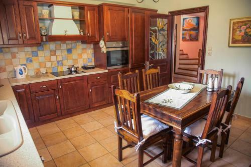 Villa Emily, Soothing Experience, Perfect Getaway
