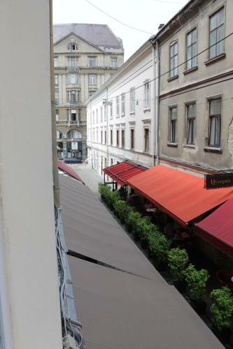 Stephanie Apartament At Staroyevreys?ka Street