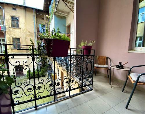 Glorious Apartment Near The Old City