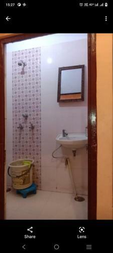 Oyo 86469 Mahadev Hotel