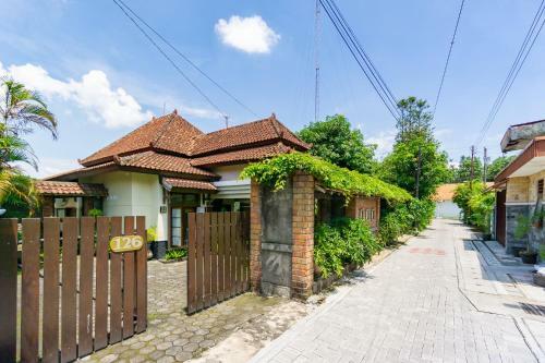 Villa Griya Kencana Jogja By Bukit Vista