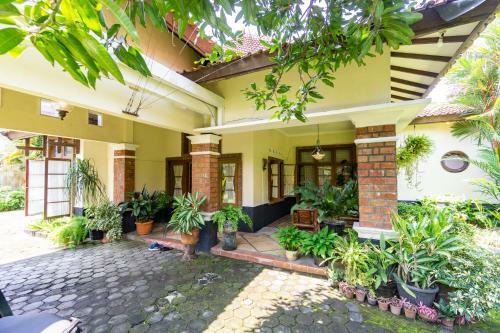 Villa Griya Kencana Jogja By Bukit Vista