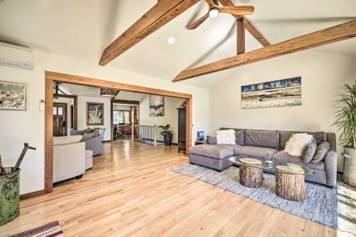 Lovely Los Gatos Escape With Decks And Mtn Views!