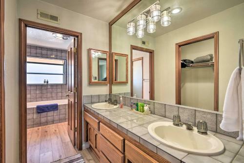 Waterfront Oxnard Escape With Kayaks And Dock!