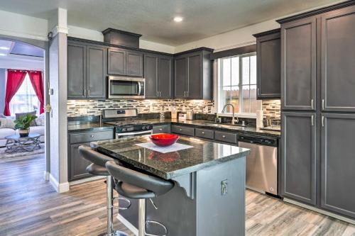 Modern Sacramento House About 12 Mi To Downtown!
