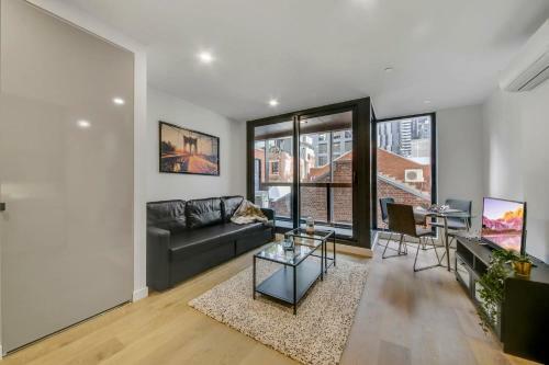 Apartamento A Modern & Cozy 2br Apt, 5-min Walk To Melbourne Central
