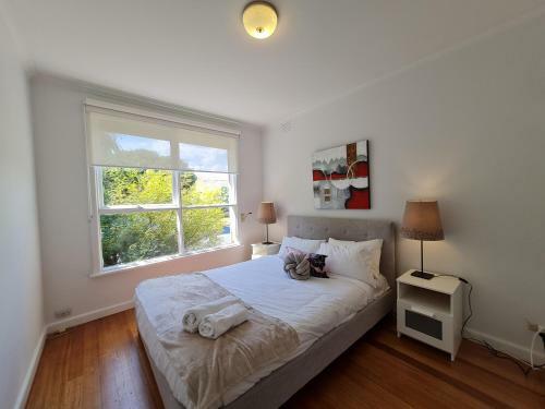 Adorable 2br1ba In Mckinnon With Hot Tub+parking