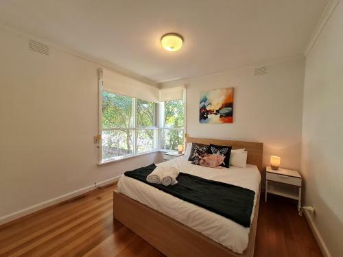 Adorable 2br1ba In Mckinnon With Hot Tub+parking