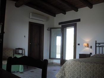 Agroturismo Masseria Protomastro Hotel