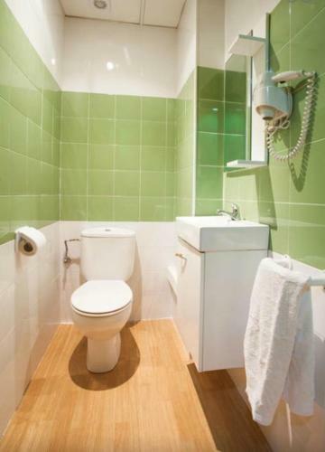 Holidaysbcn Hostel