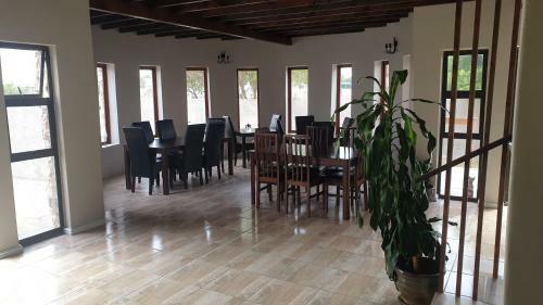 Hostal Stonehouse On Main