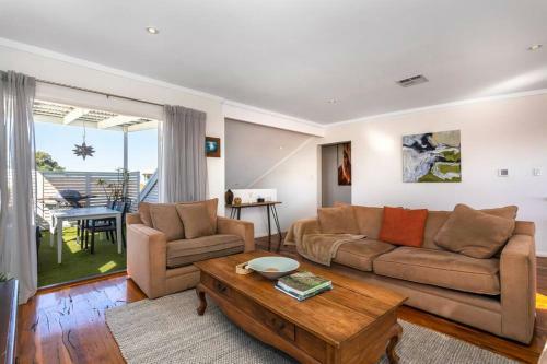 Scarborough Laneway Apartment - Executive Escapes