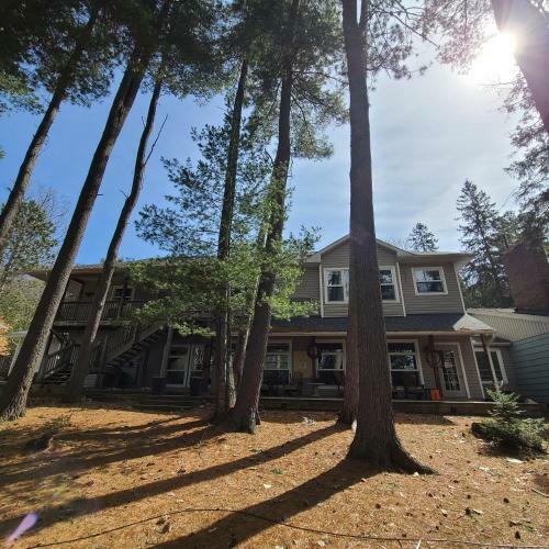 Muskoka Waterfront Retreat