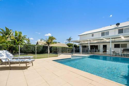 Sea Spray Retreat- Pool, Beach, Table Tennis