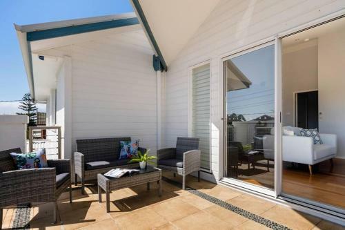 Sea Spray Retreat- Pool, Beach, Table Tennis