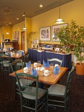Hotel Coast Canadian Inn