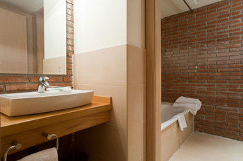 Serennia Apartamentos Arc De Triomf