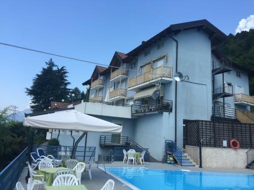 Hotel Scaran�
