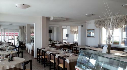 Hotel Oasi Ristorante Pizzeria