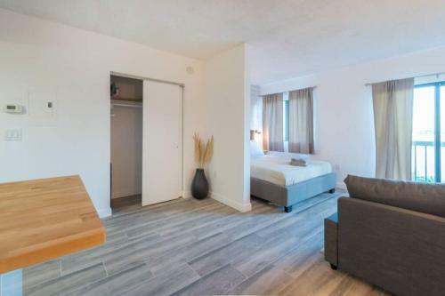 Apartamento Deluxe Studio W/ Lakeview - Free Parking/pool