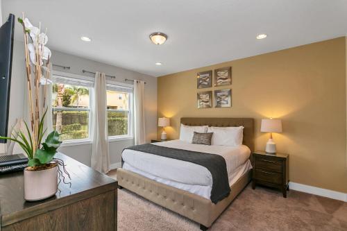 Encore Resort 6 Bedroom Vacation Home With Pool (2004)