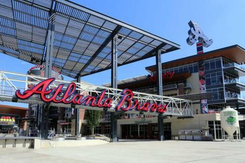 Apartamento Braves Themed Apt King Bed W/free Parking