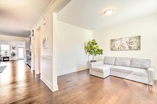 Peaceful Lawrenceville Home About 2 Mi To I-85!