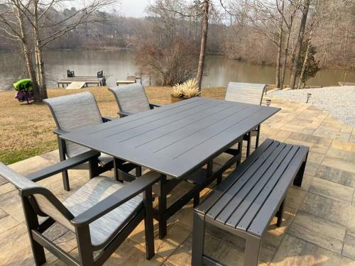 New! Lake House Retreat With Private Dock, Kayaks & Firepit
