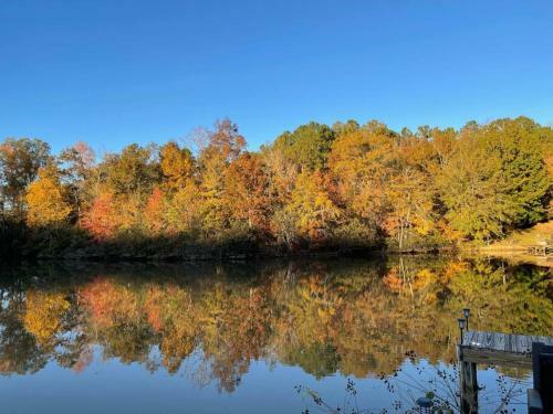 New! Lake House Retreat With Private Dock, Kayaks & Firepit