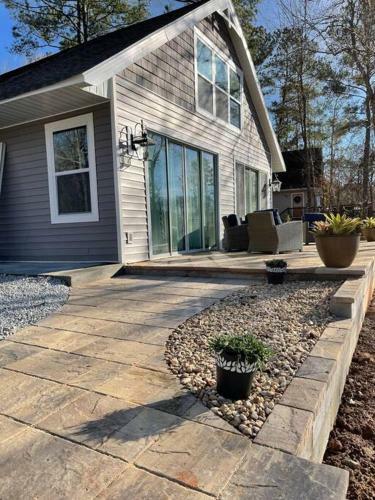 New! Lake House Retreat With Private Dock, Kayaks & Firepit