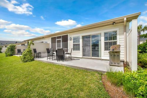 Waterside Retreat - Tons Of Amenities, Close To Everything!