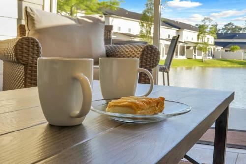 Waterside Retreat - Tons Of Amenities, Close To Everything!
