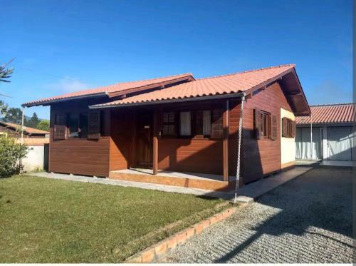 Chal� De Temporada No Cora��o Da Serra Catarinense